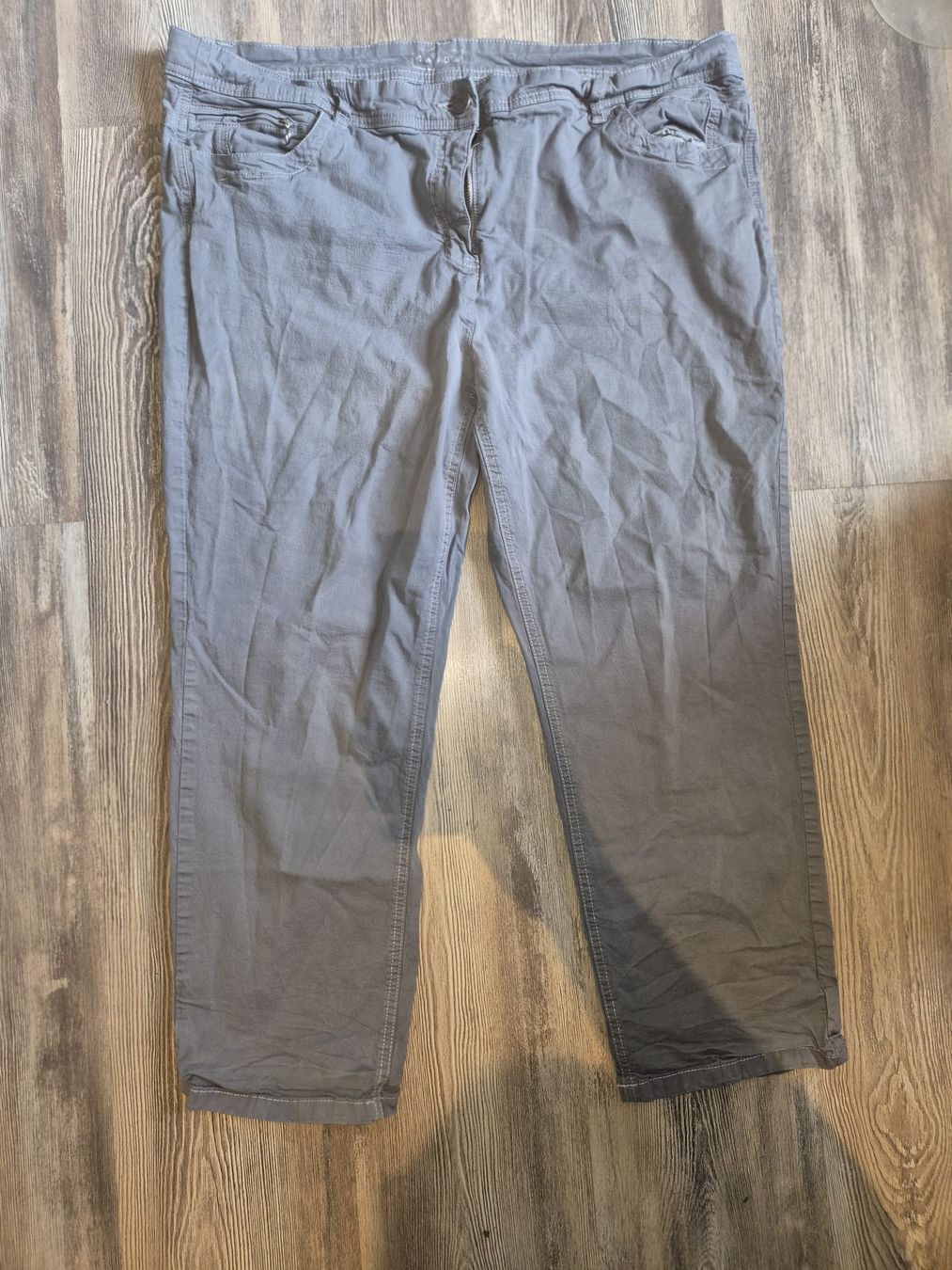 Pantaloni: Hose 3/4 Gr. 48 – Usato da Tenniken venduto da Pasci1990