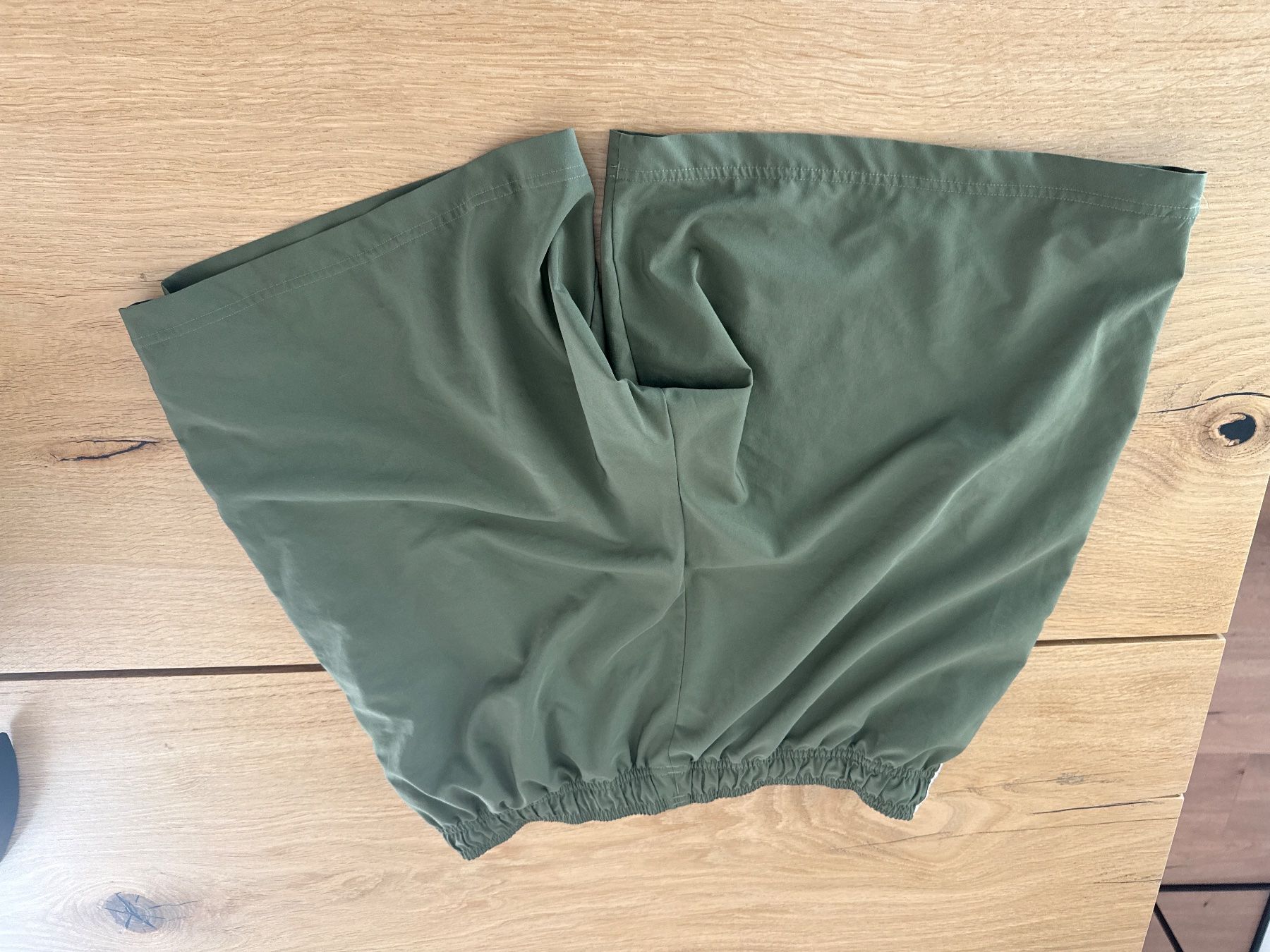 Adidas Pantaloni: Adidas Shorts grösse XL – Usato da Auenstein venduto da mar_cw5z 1