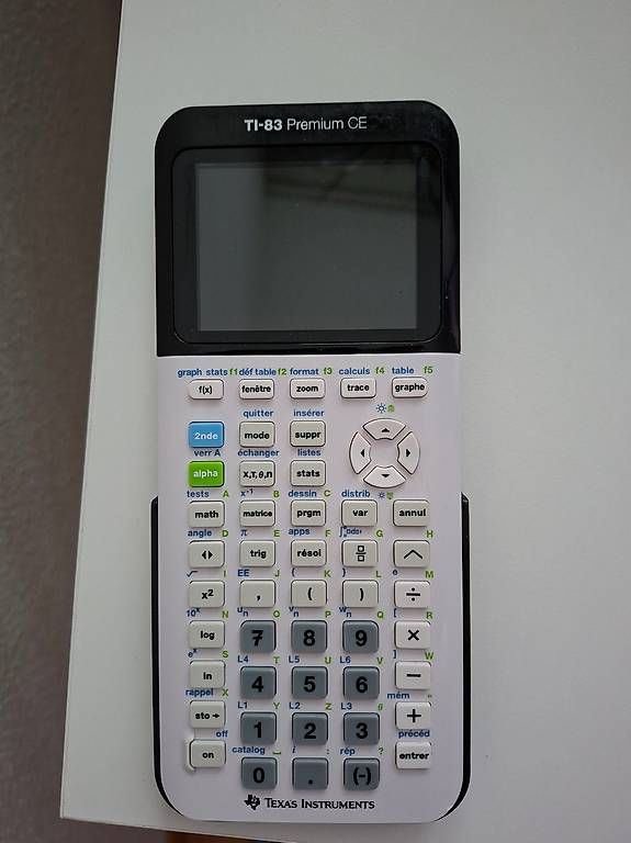 Texas Instruments Calcolatrici tascabili: Texas Instruments TI-83 Premium CE – Usato da Lausanne venduto da nic_b8wv