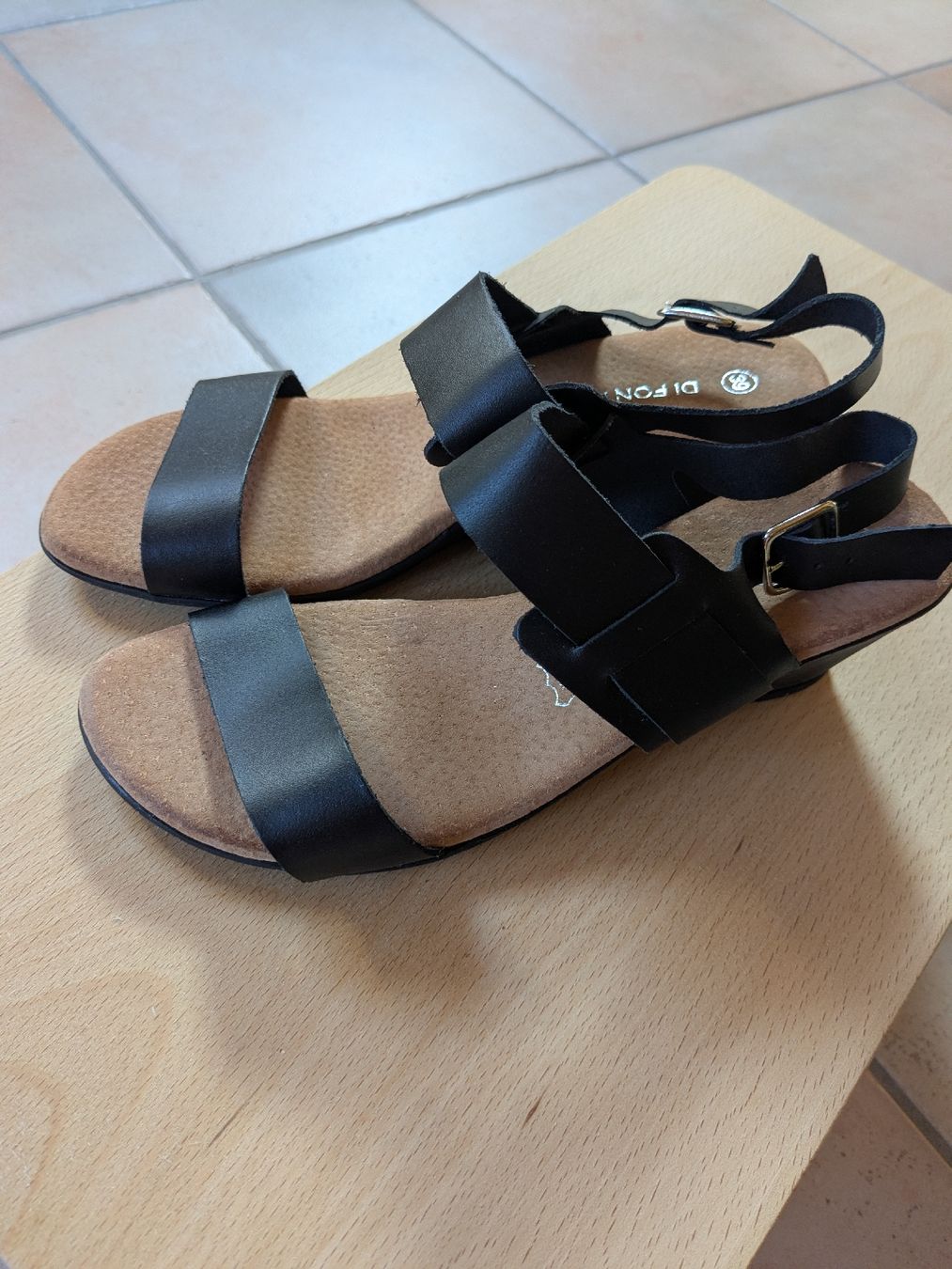Scarpe da donna: Sandales à talon – Nuovo (secondo la descrizione) da Euseigne venduto da Barbichette