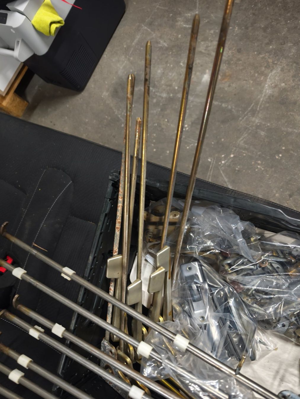 Ferramenta: Roto Fenster Beschläge - diverses Material – Usato da Mels venduto da Kollershop 1