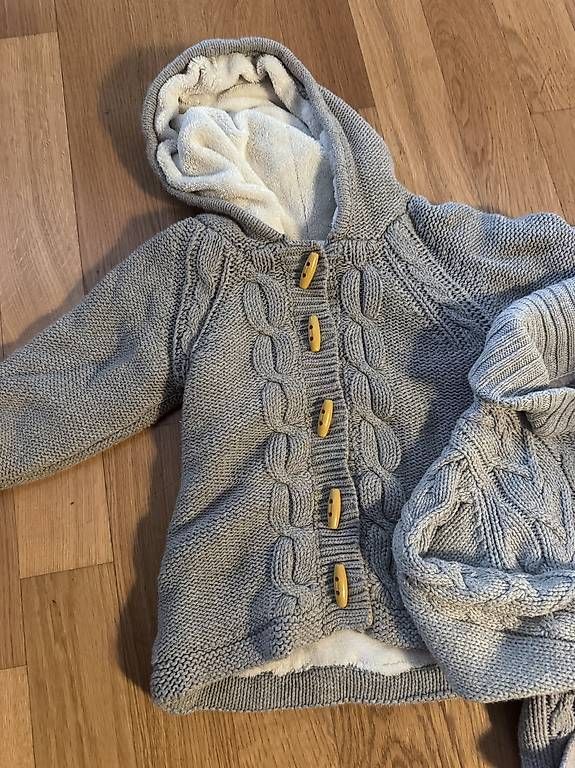 Jacken & Mäntel: Cardigan / Strickjacken - Gr 86 – Gebraucht aus Adliswil von vio_yk6b 2