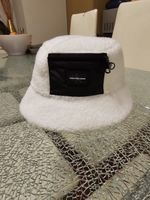 Calvin Klein Hut