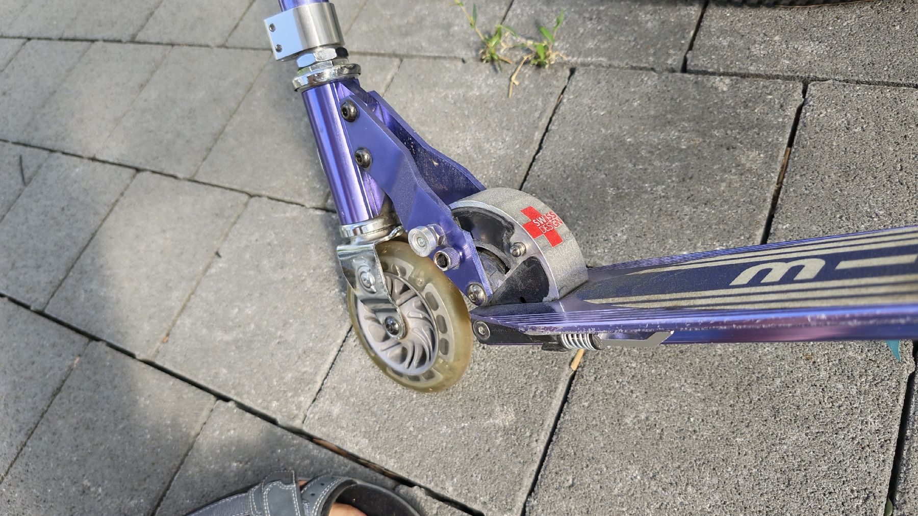 Micro Kickboard: Micro Roller - Scooter lila mit Gebrauchsspuren – Usato da Wetzikon ZH venduto da ybu_5wvm 1
