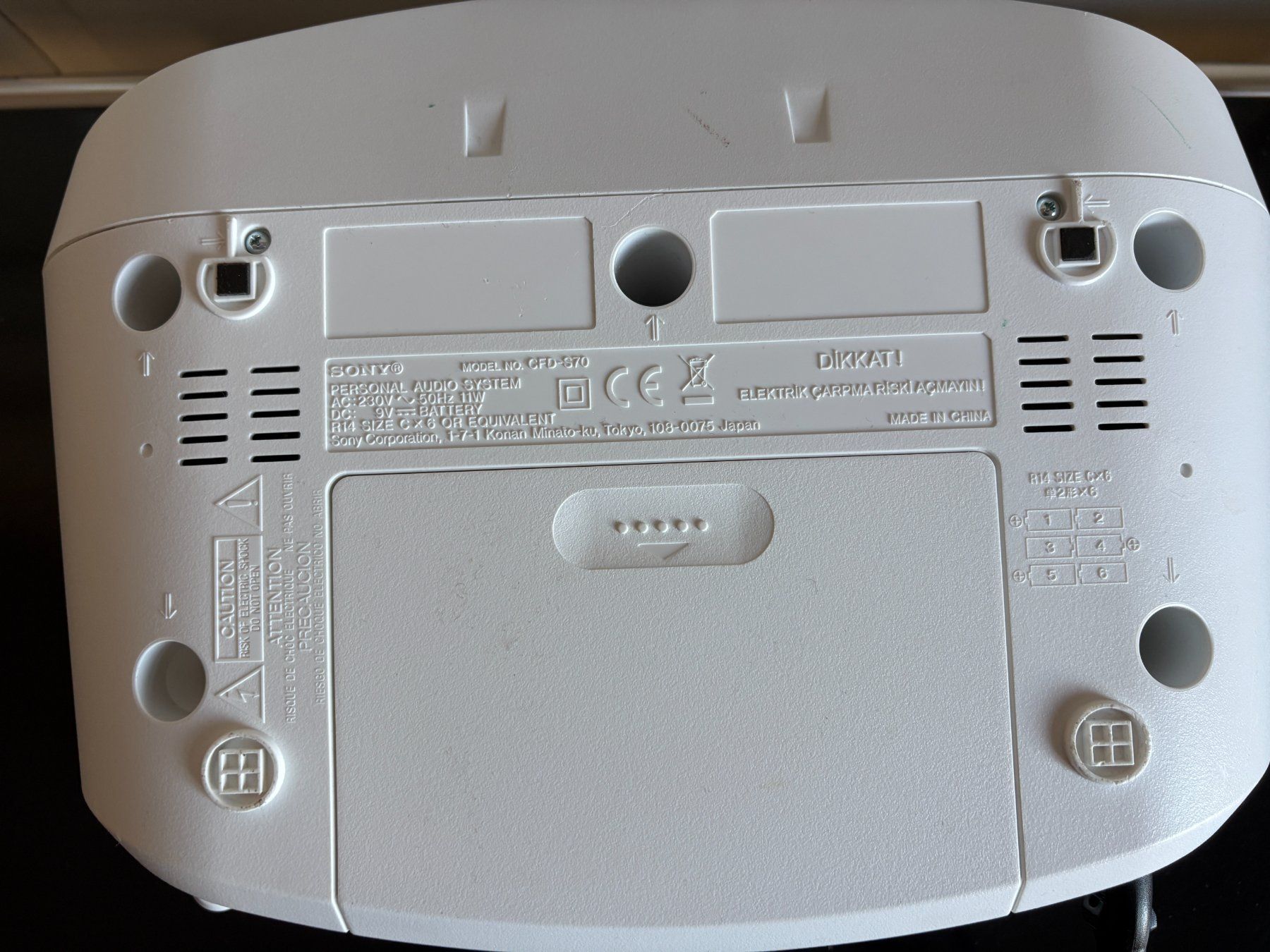 Sony Lettore multimediale portatile: Sony CFD-S70 Kassetten- & CD-Player – Usato da Zürich venduto da Malf_007 6