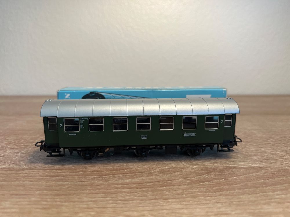 Wagon Voyageurs Märklin 4079 DB 3 Essieux 2ème Classe - Époque 3 (1970) - Neuf