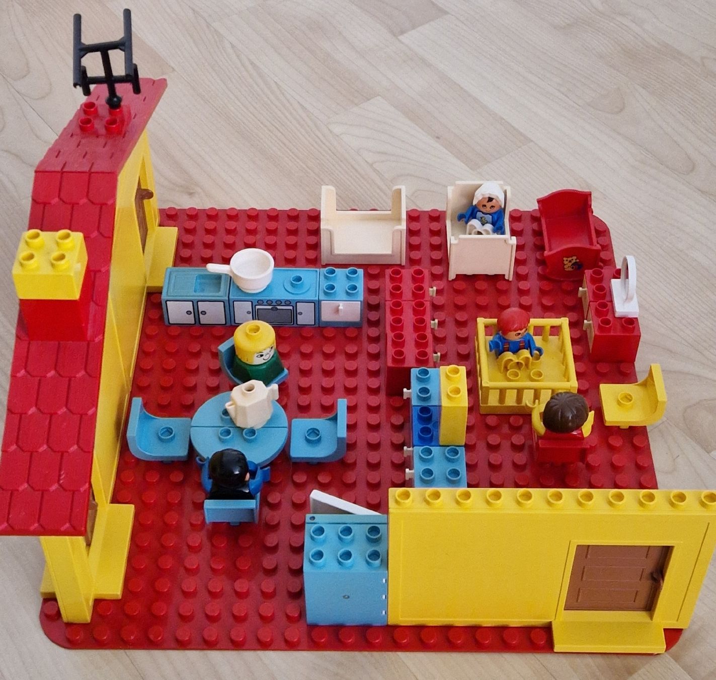 Lego Giocattoli: Duplo Haus/Wohnung – Usato da Opfikon venduto da Meug 2