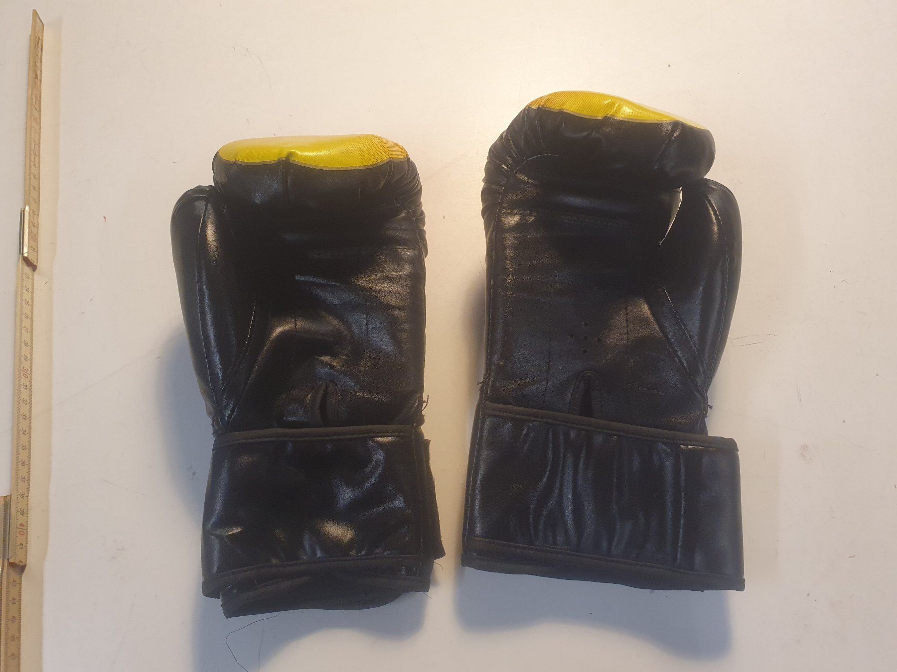 Guanti & manicotti: Boxhandschuhe grösse S – Usato da Zürich venduto da loosebone 3