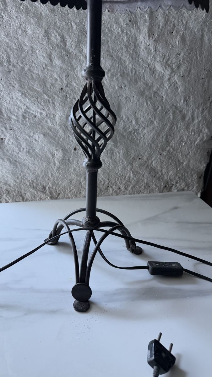 Lampen: Lampe de table fer forgé motif soleil  – Gebraucht aus Collonges von 2D_Collector 2