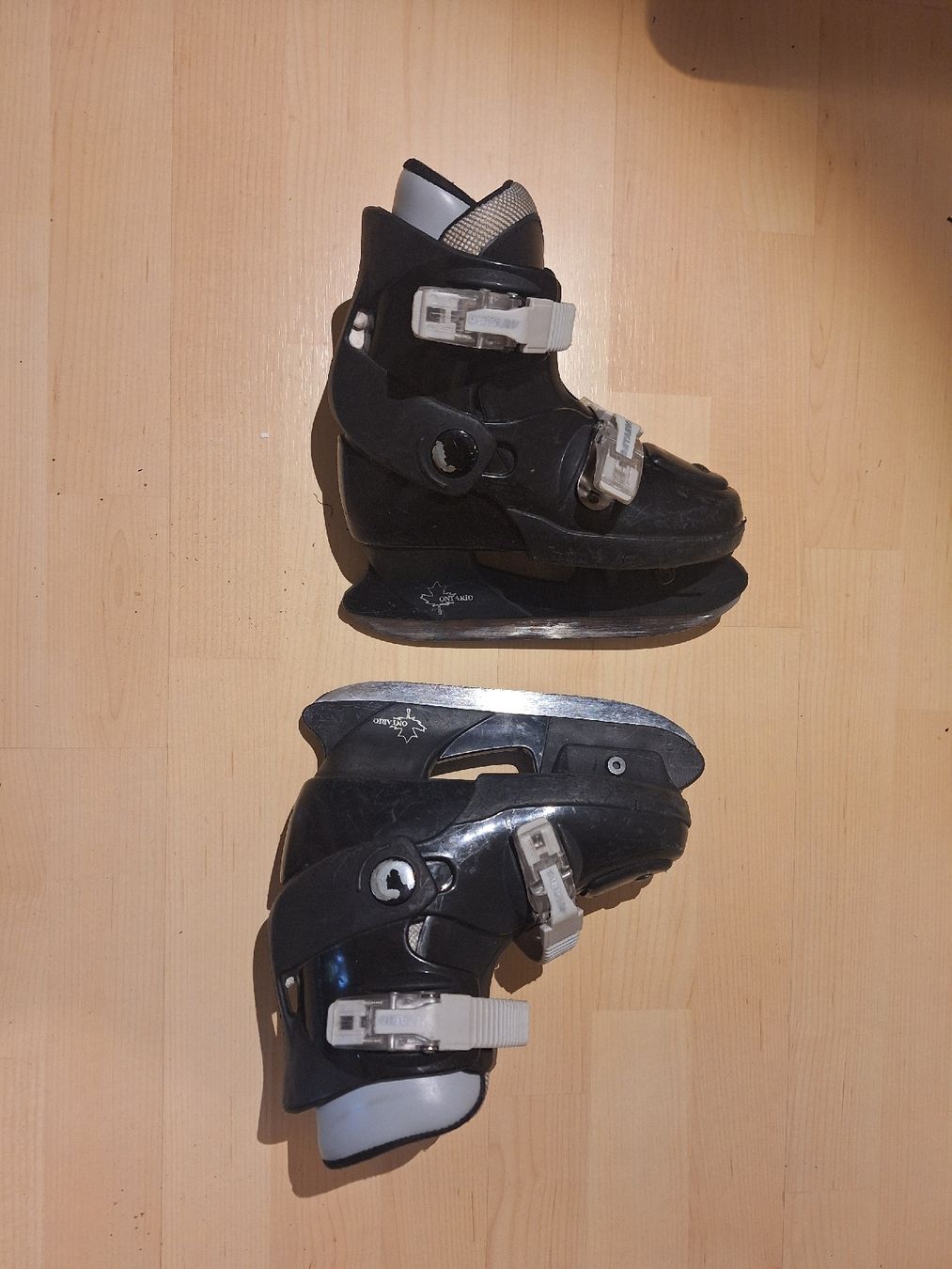 Pattini da ghiaccio: Kinder Schlittschuhe – Usato da Ipsach venduto da nik_6hkj 2