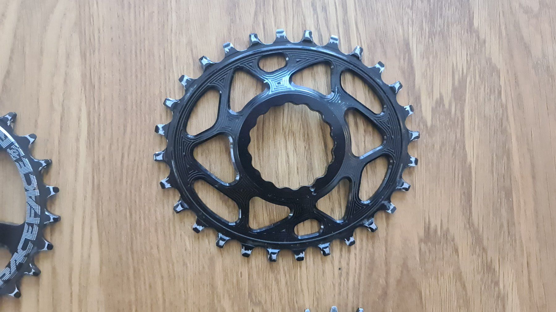 Pezzi di ricambio: 4x Kettenblatt direct mount – Usato da Ried-Muotathal venduto da Ranax 4