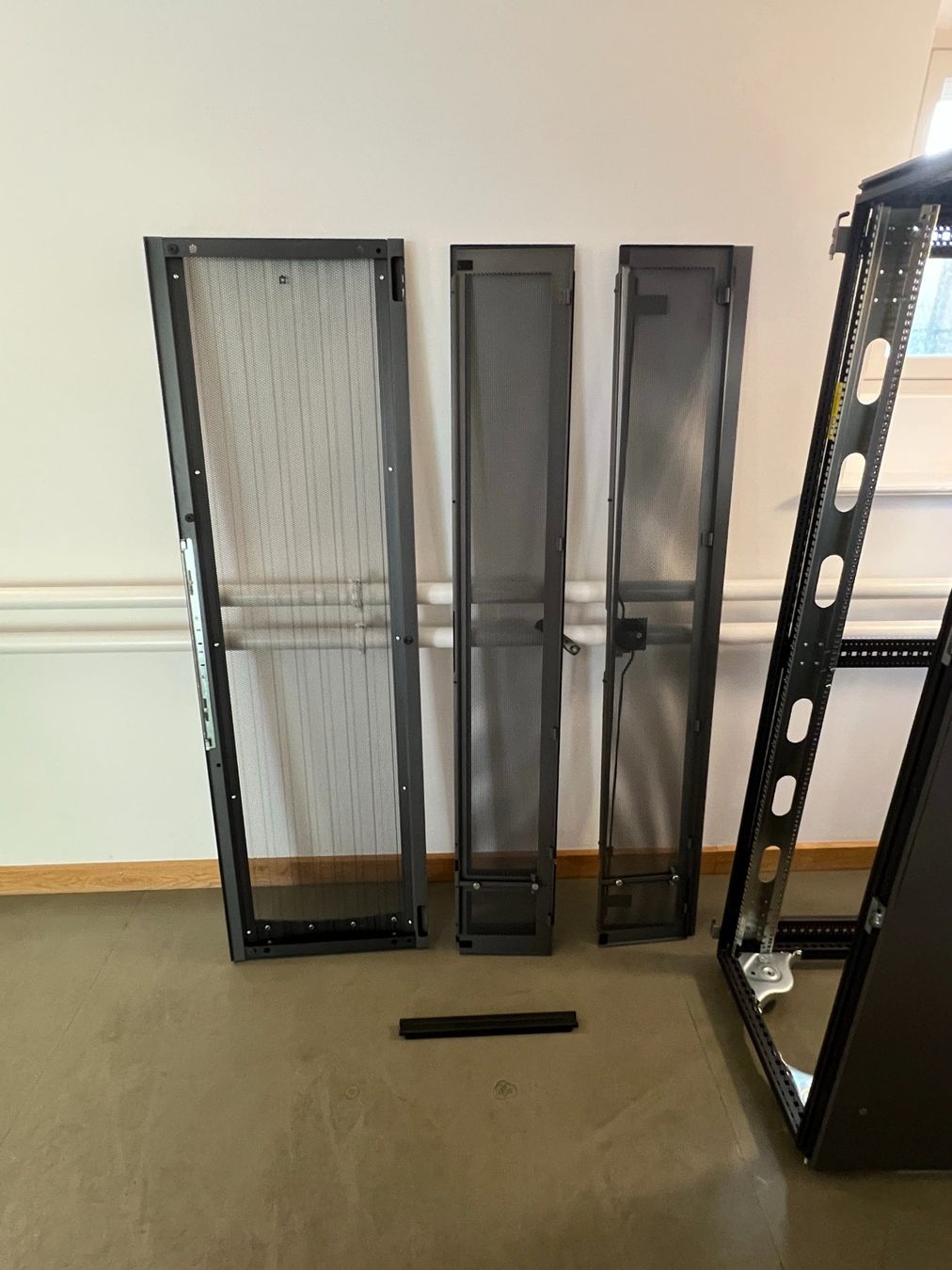 Hewlett Packard Racks & Ständer: HP Rack 10642 G2 – Gebraucht aus Zürich von tbfpartner 2
