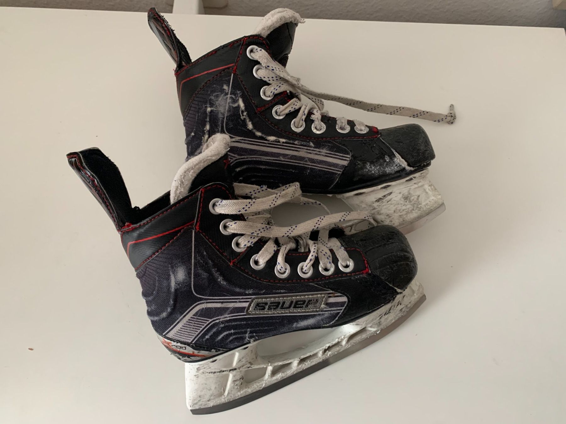 Pattini da ghiaccio: Bauer Vapor X400 Grösse 35 – Usato da Kreuzlingen venduto da deGriGri 1