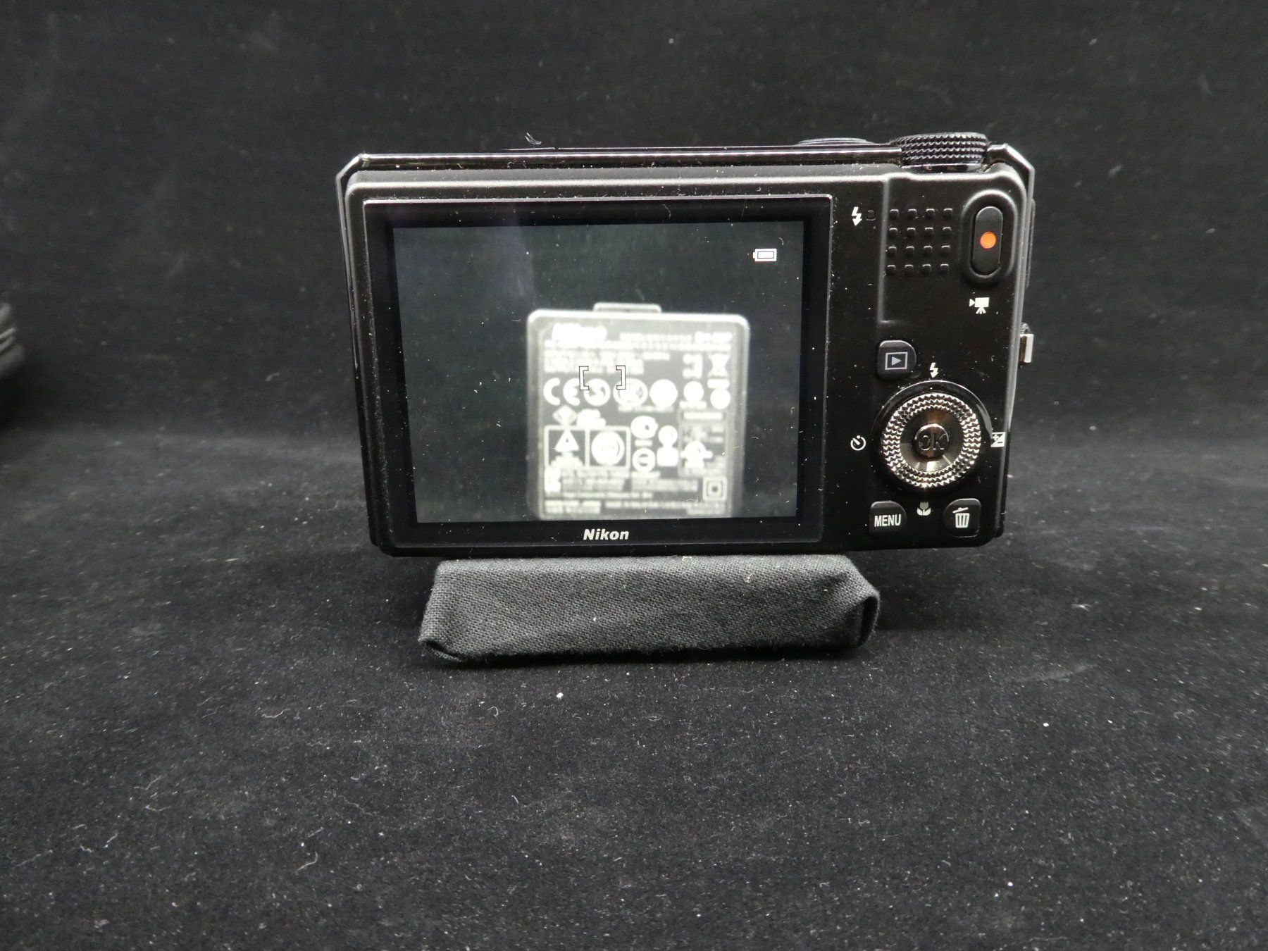 Nikon Fotocamera: NIKON COOLPIX S9100 18X 12.1M – Usato da Bözberg venduto da BetandWin 1