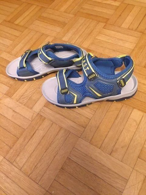 Scarpe per ragazzi: Neuwertige Sandalen Grösse 34 – Usato da Emmen venduto da Aribini 6