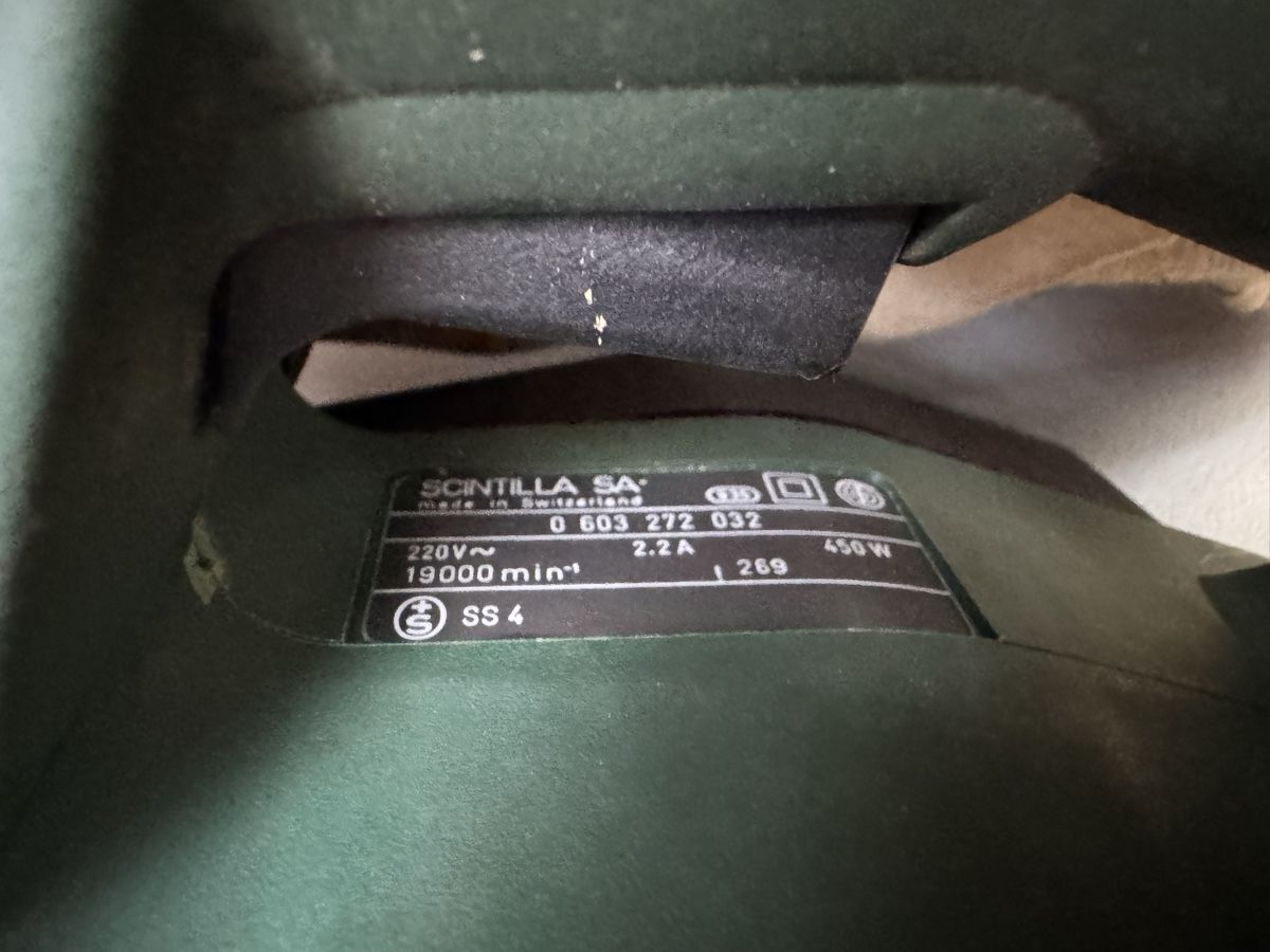 Tutti gli attrezzi: Bosch PHO 100 Hobel mit ug37 halter – Usato da Künten venduto da tot_bw26 2