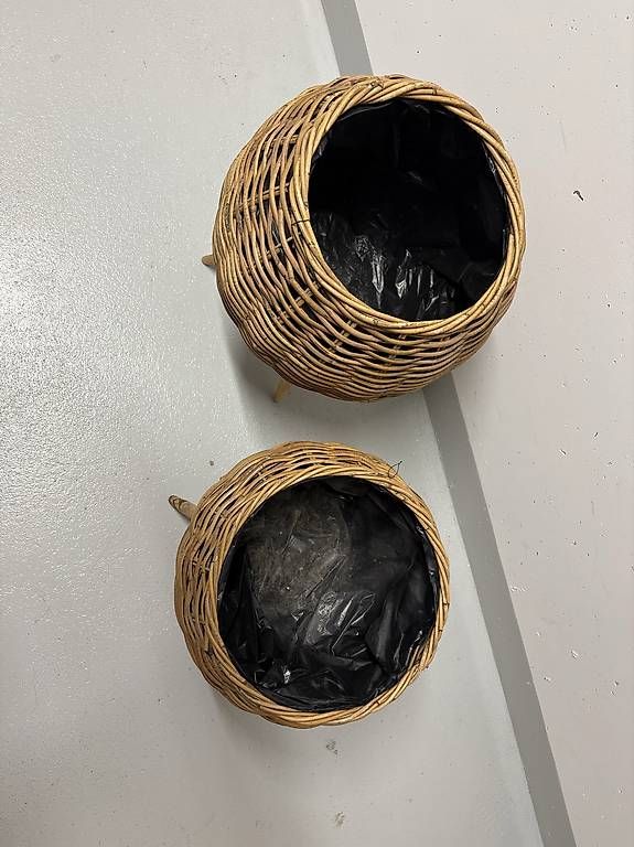 Blumentöpfe: Blumentopf-Set scandi dreibein Korbgeflecht – Gebraucht aus Schaffhausen von Miorajah 3