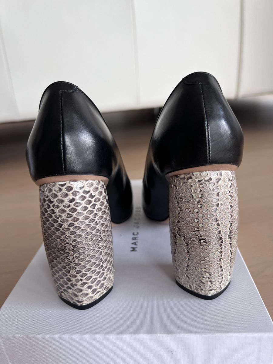 Marc Jacobs Damenschuhe: Marc Jacobs Black Pumps with Python Heel - Size 37 – Neu und originalverpackt aus Pully von opa_k78q 2