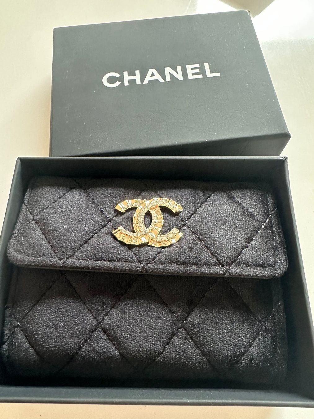 Chanel Portafogli: CHANEL  Kartenetui Wallet – Nuovo e nell'imballaggio originale da Steinmaur venduto da regenbogen052