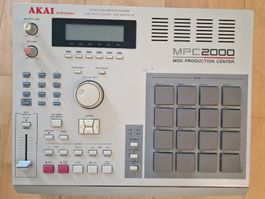 AKAI MPC2000 Midi Production Center Sampler guter Zustand