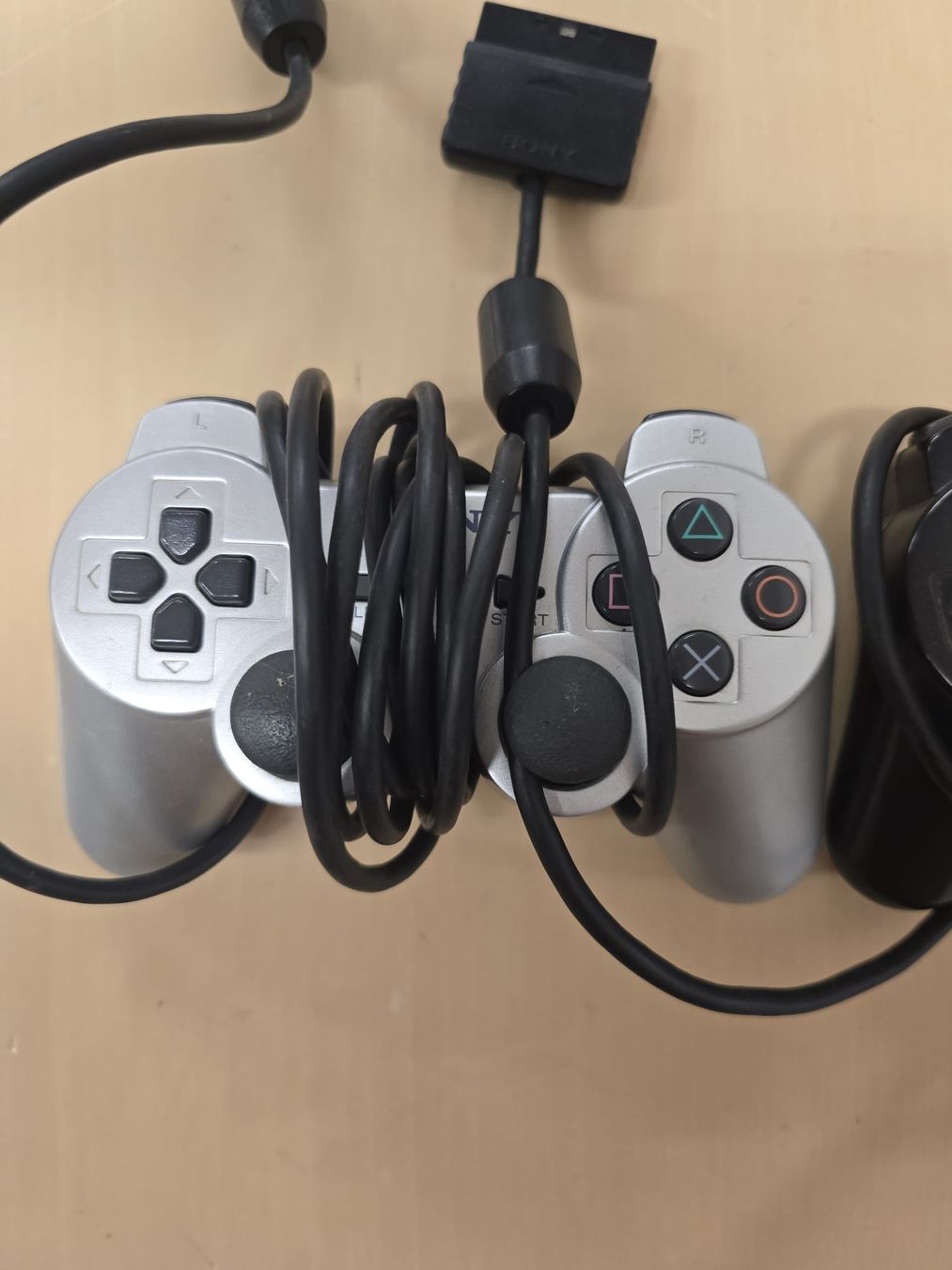 Controller: Sony Playstation PS2 Controller  – Difettoso da Tuggen venduto da Santasbag 4