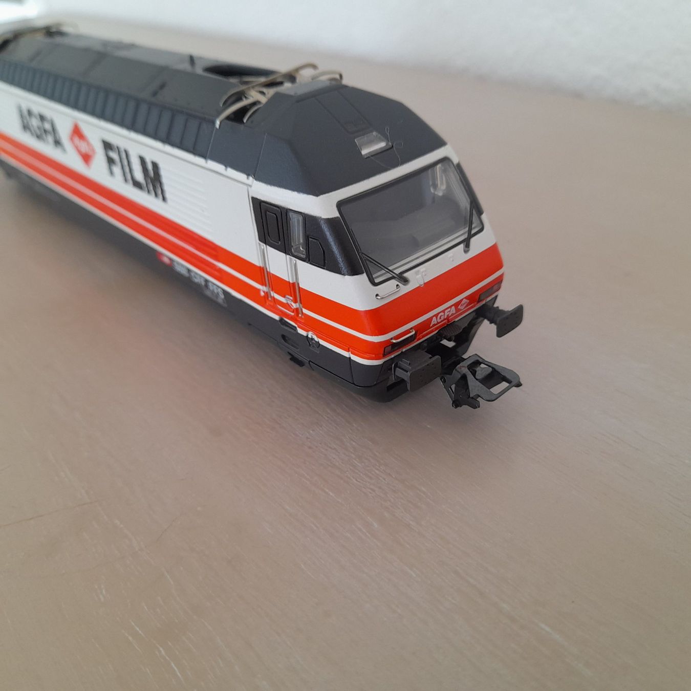 Märklin Modellini di ferrovie: Locomotive CFF Re 4/4 Agfa – Usato da Auvernier venduto da gandalf08 1