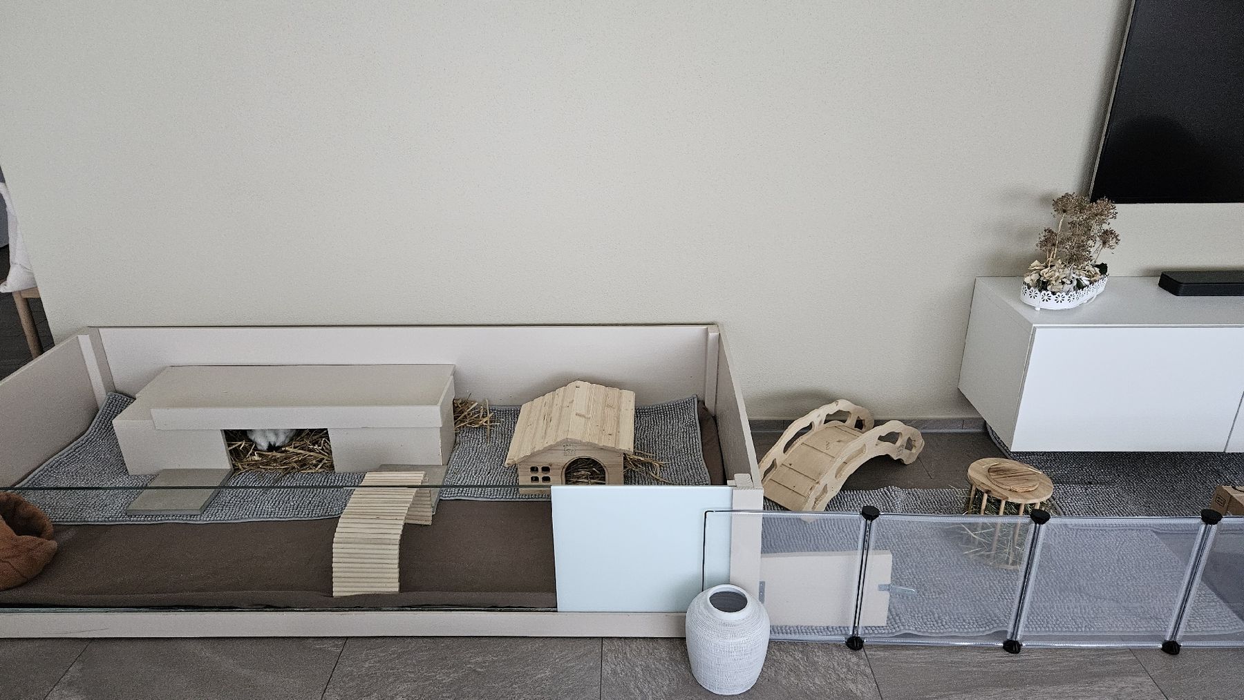 Cages, transport & sécurité: Meerschweinchen Gehege – D'occasion à Geuensee par ren_lts9 4
