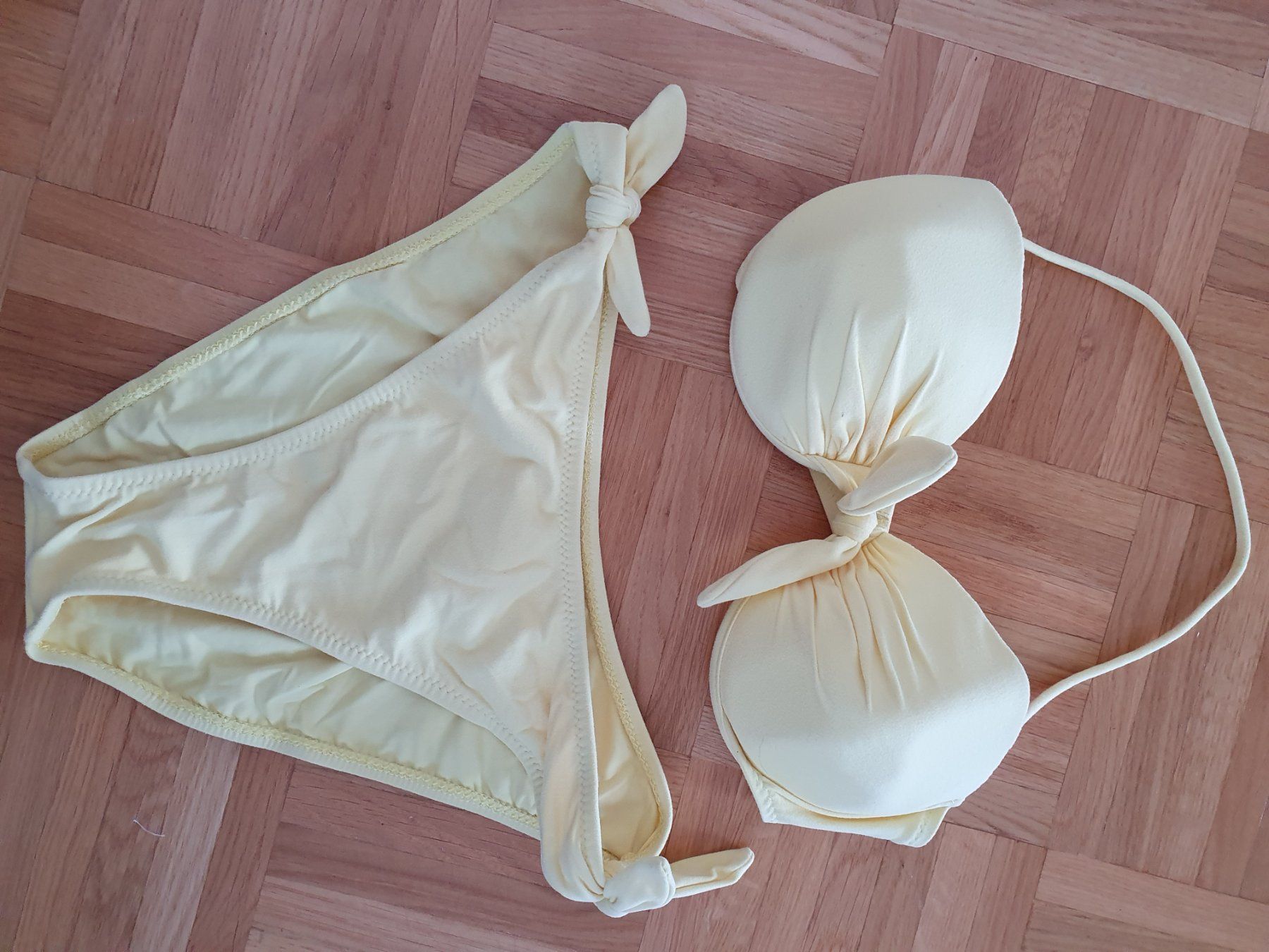 Badekleider & Bikinis: Maillot de bain South Pacific taille 44 – Gebraucht aus Prilly von RoDyRe 4