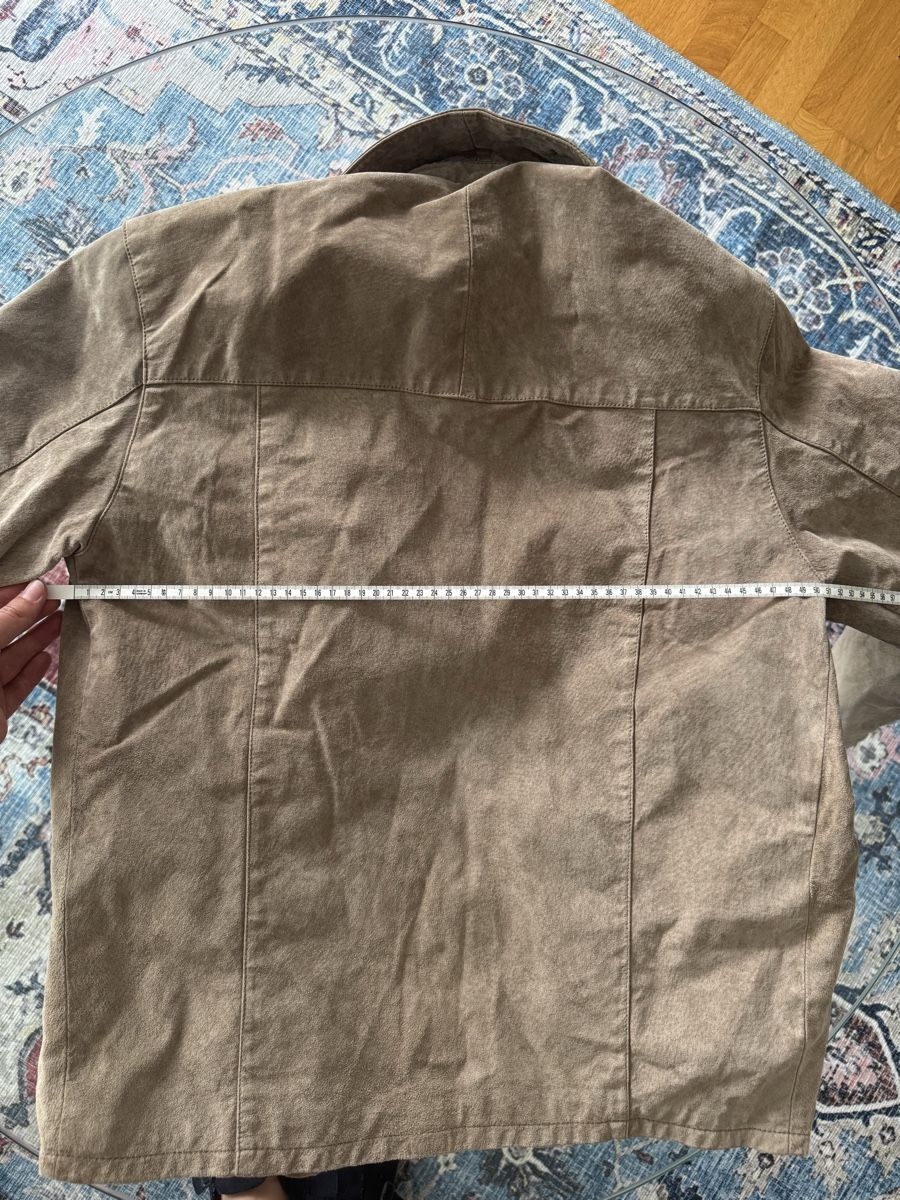 Jacken: Beige wildlederjacke – Gebraucht aus Bottighofen von mlj_5dlb 1