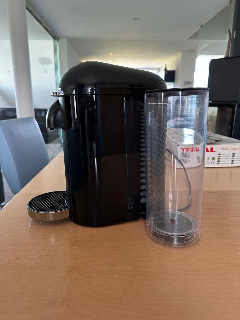 Nespresso Kaffeemaschinen & Espressomaschinen: Machine à café Nespresso Vertuo - GCB2 - Grande capsule – Gebraucht aus Forel/FR von dro_gld6 3