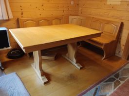 Eckbankgruppe mit Holztisch, guter Zustand