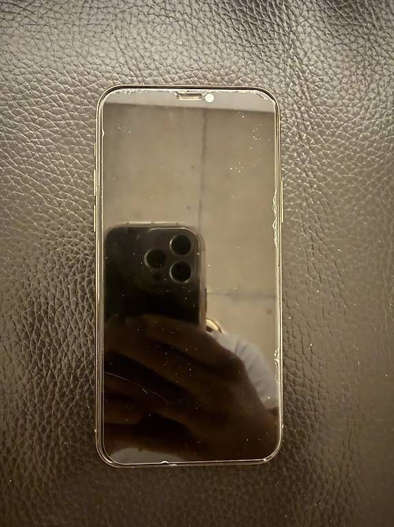 Telefoni cellulari / Smartphones: Iphone 11 pro gold – Usato da Schlieren venduto da pde_l8td 1