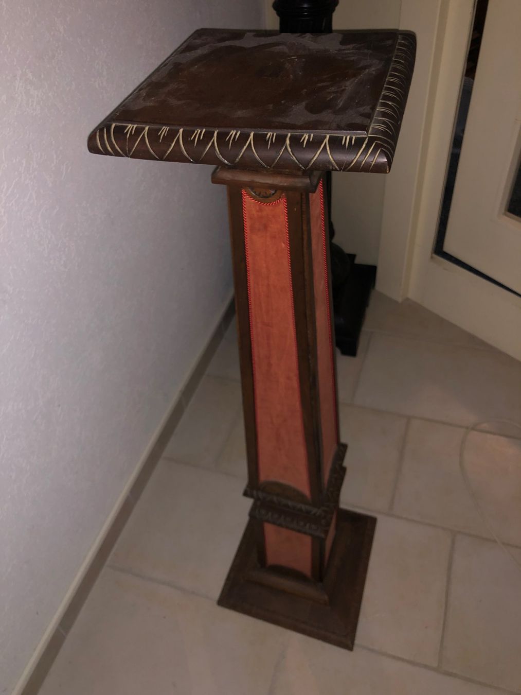 Autres décorations & accessoires: Antiker Büsten Ständer – D'occasion à Ehrendingen par Franzsieber