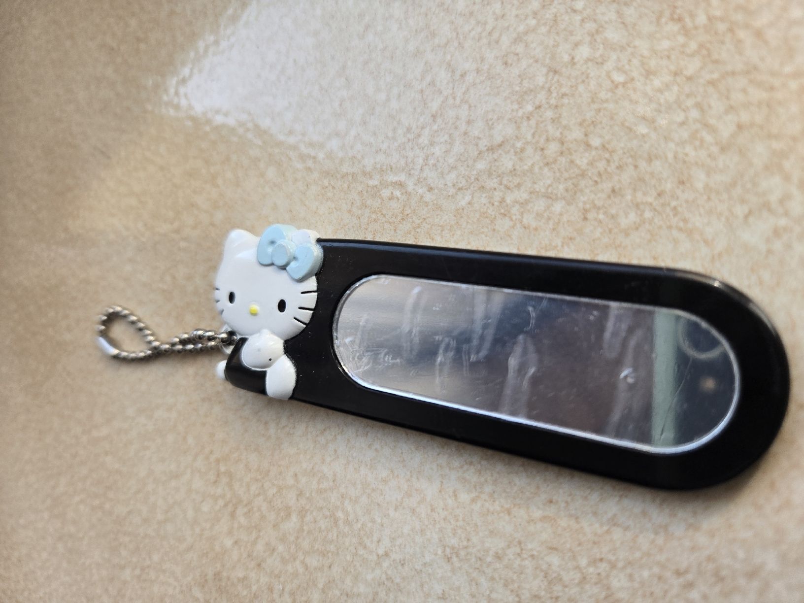 Sanrio Schlüsselanhänger & - bänder: porte clef miroir Hello Kitty  – Gebraucht aus Montet (Broye) von CandiceD