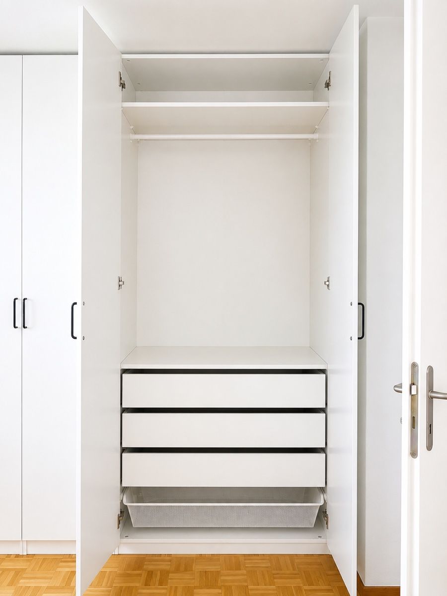 Schränke: Kleiderschrank – Gebraucht aus Adliswil von DominiqueZuercher 3