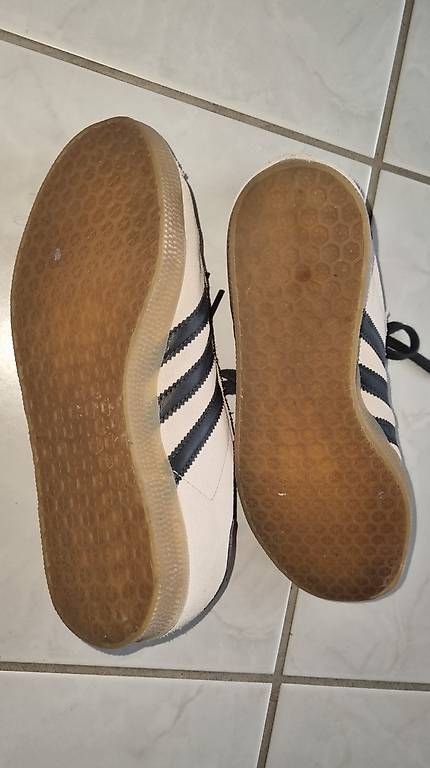 Scarpe da uomo: Sneaker Adidas Gazelle Grösse 38 2/3 – Usato da Winterthur venduto da cecii.mo 2