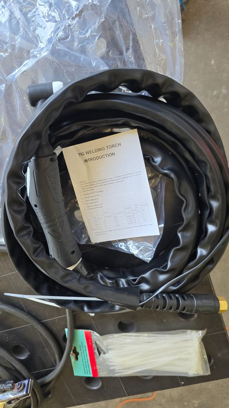 Saldatori: TIG Schweissgerät DC 200A Puls 230V – Usato da Neuenegg venduto da Schwab82 3