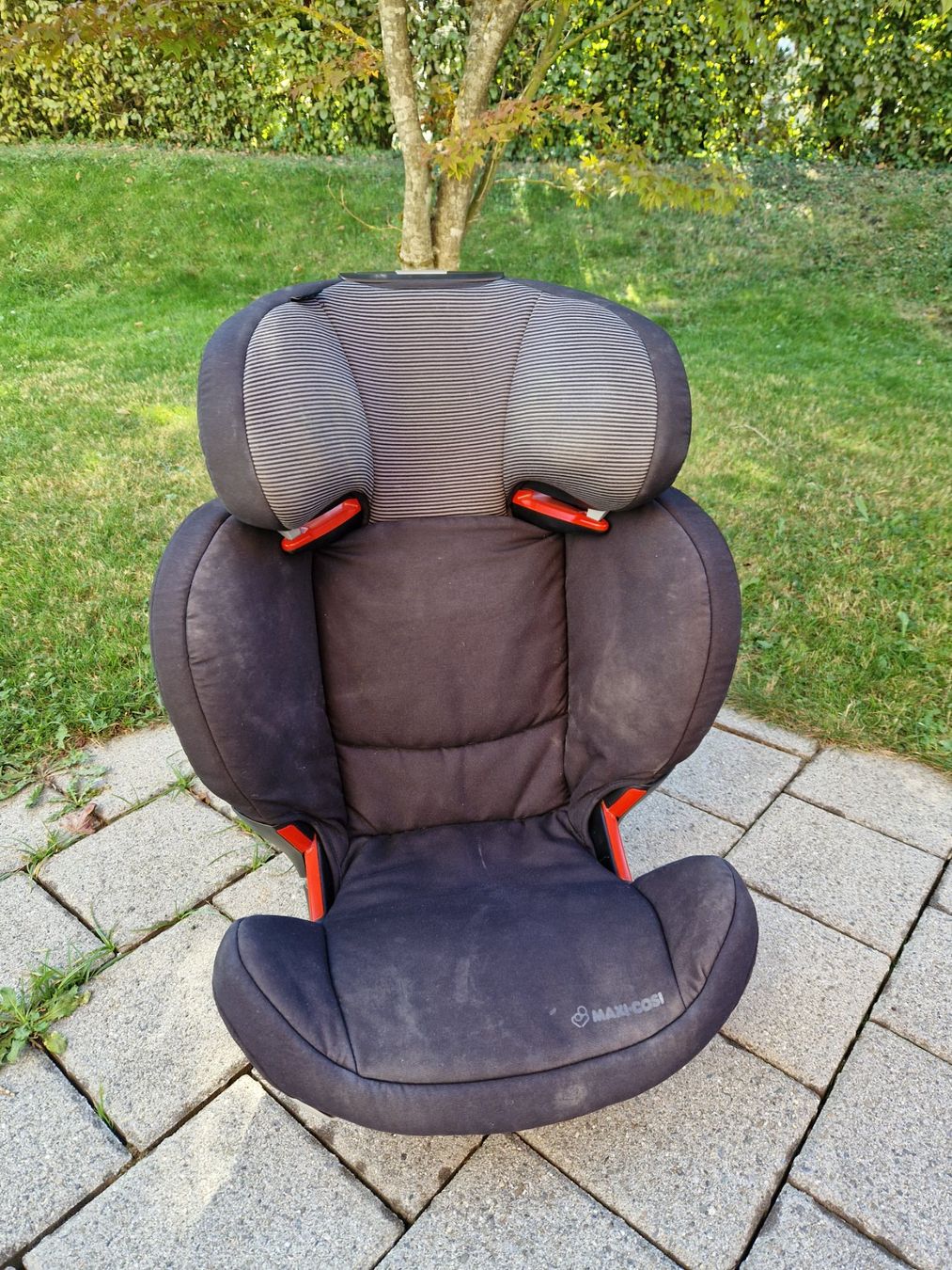 Maxi-Cosi Seggiolini per auto: Maxi Cosi Rodifix – Usato da Volketswil venduto da SharkyBlue