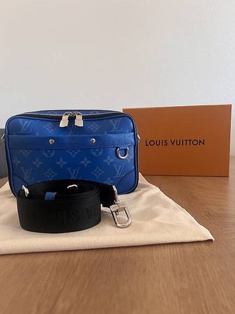 Louis Vuitton Alpha Messenger