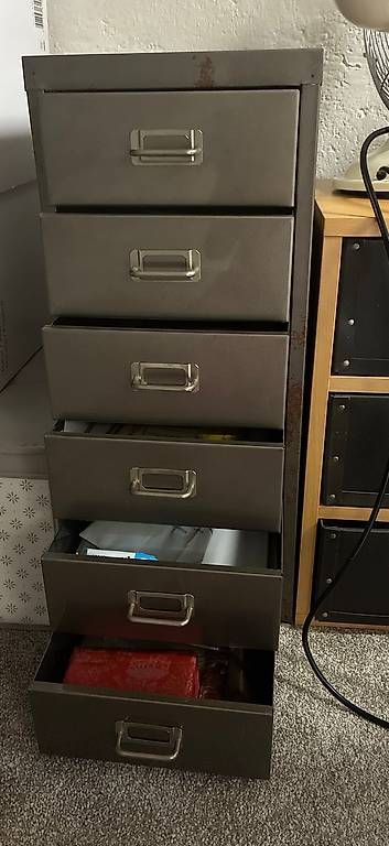 Commodes: Schubladenmöbel metall von mobitare – D'occasion à Basel par bella62 1