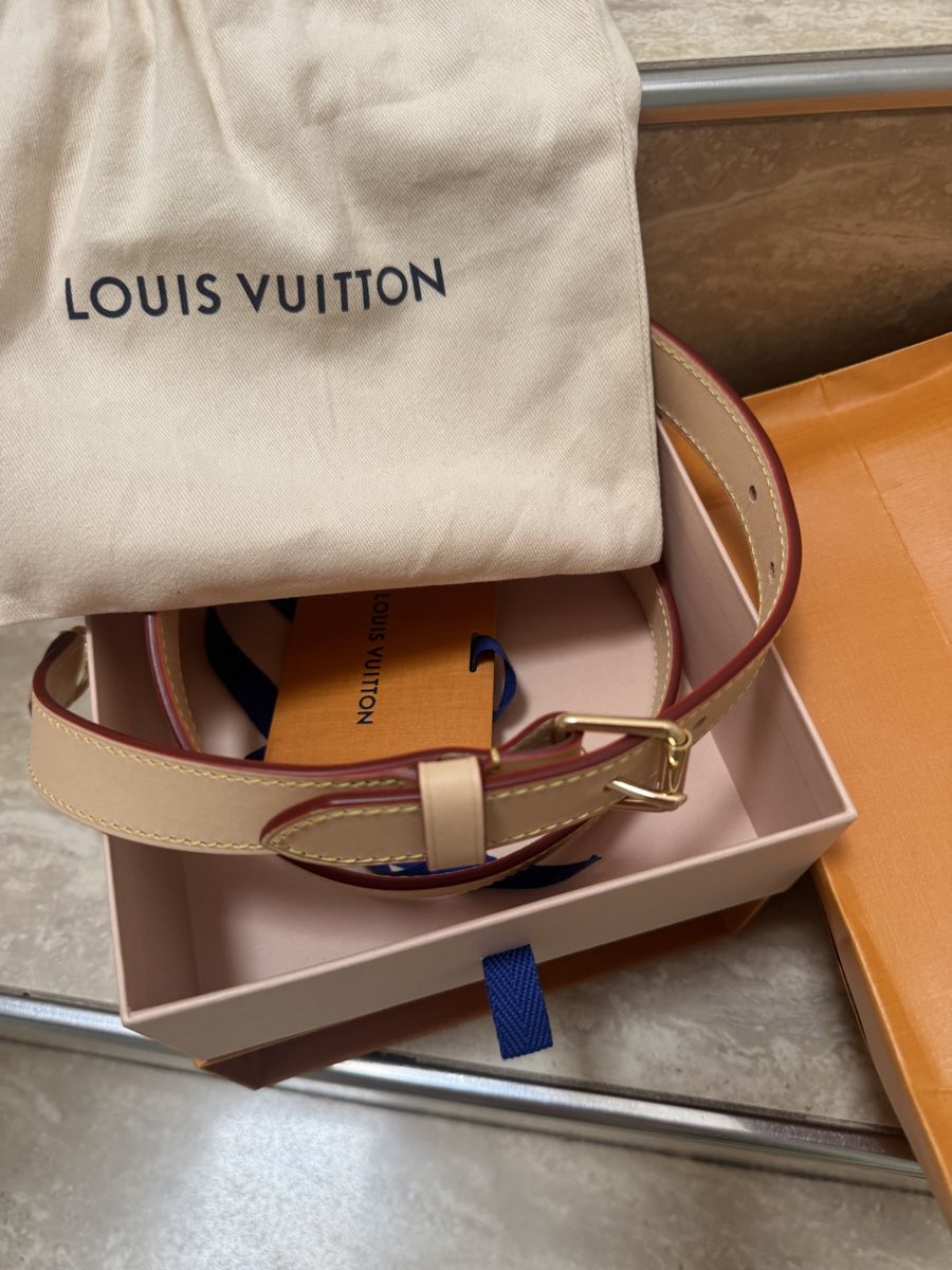 Louis Vuitton Sonstige Kleidung & Accessoires: Louis Vuitton Schulterriemmen – Gebraucht aus Regensdorf von weiningerl 1