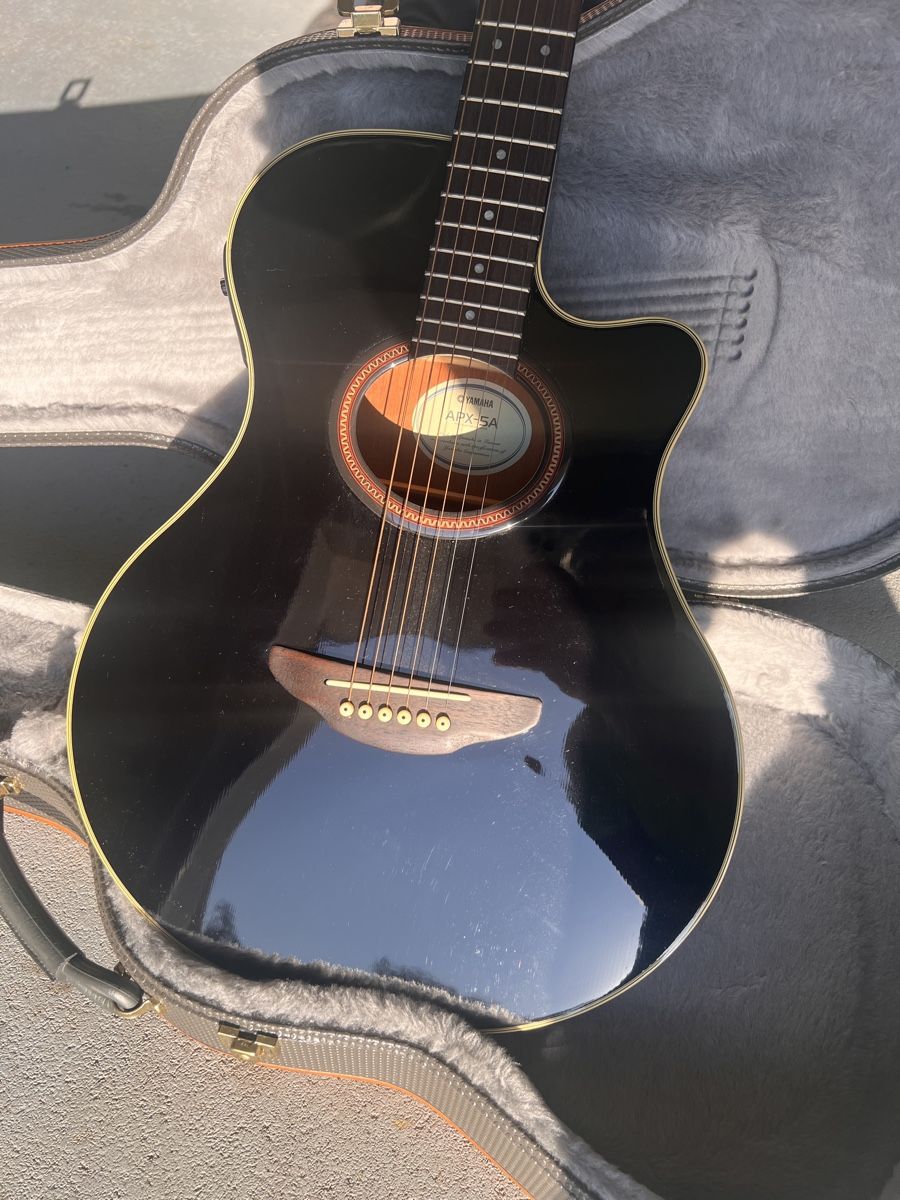 Yamaha Strumenti musicali: YAMAHA APX-5A mit ORG.-Case – Usato da Steinen venduto da WfloR 1