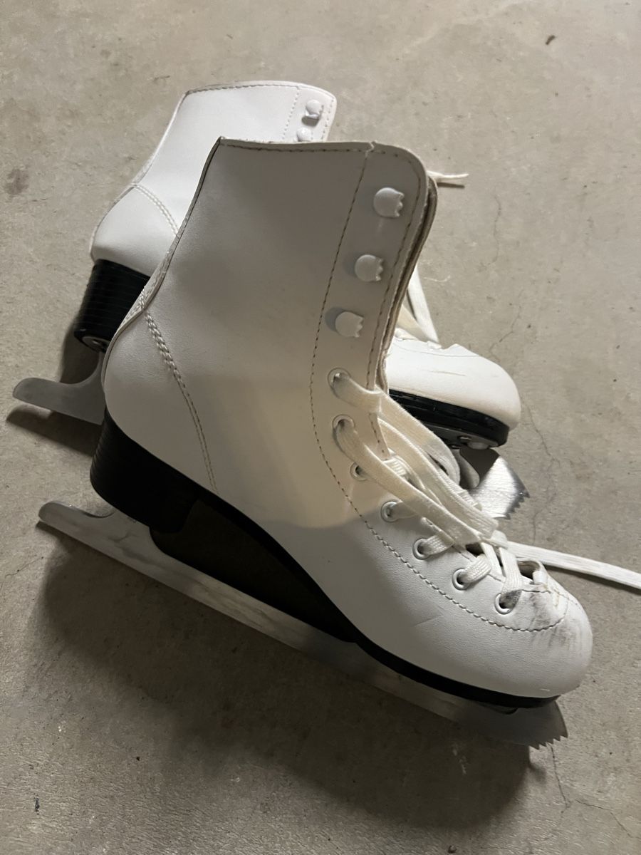 Pattini da ghiaccio: Schlittschuhe 39/40 – Usato da Bremgarten b. Bern venduto da ABalli