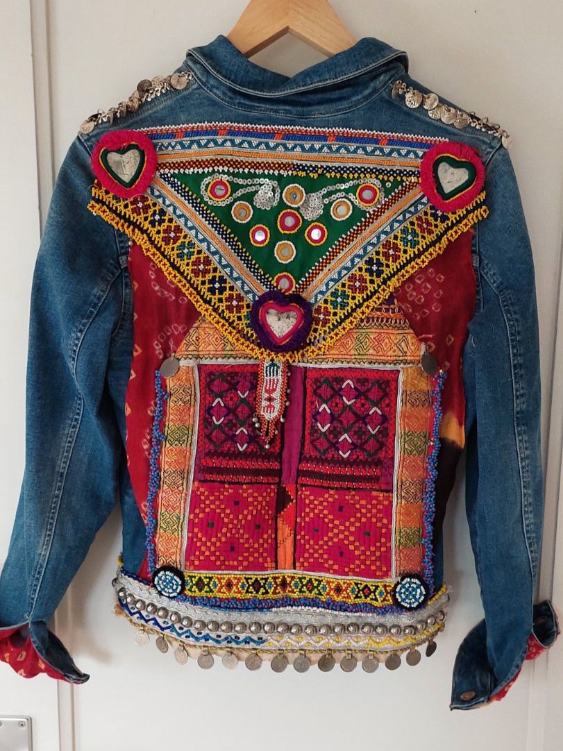 Giacche: Festivaljacke – Usato da Dübendorf venduto da Takaka