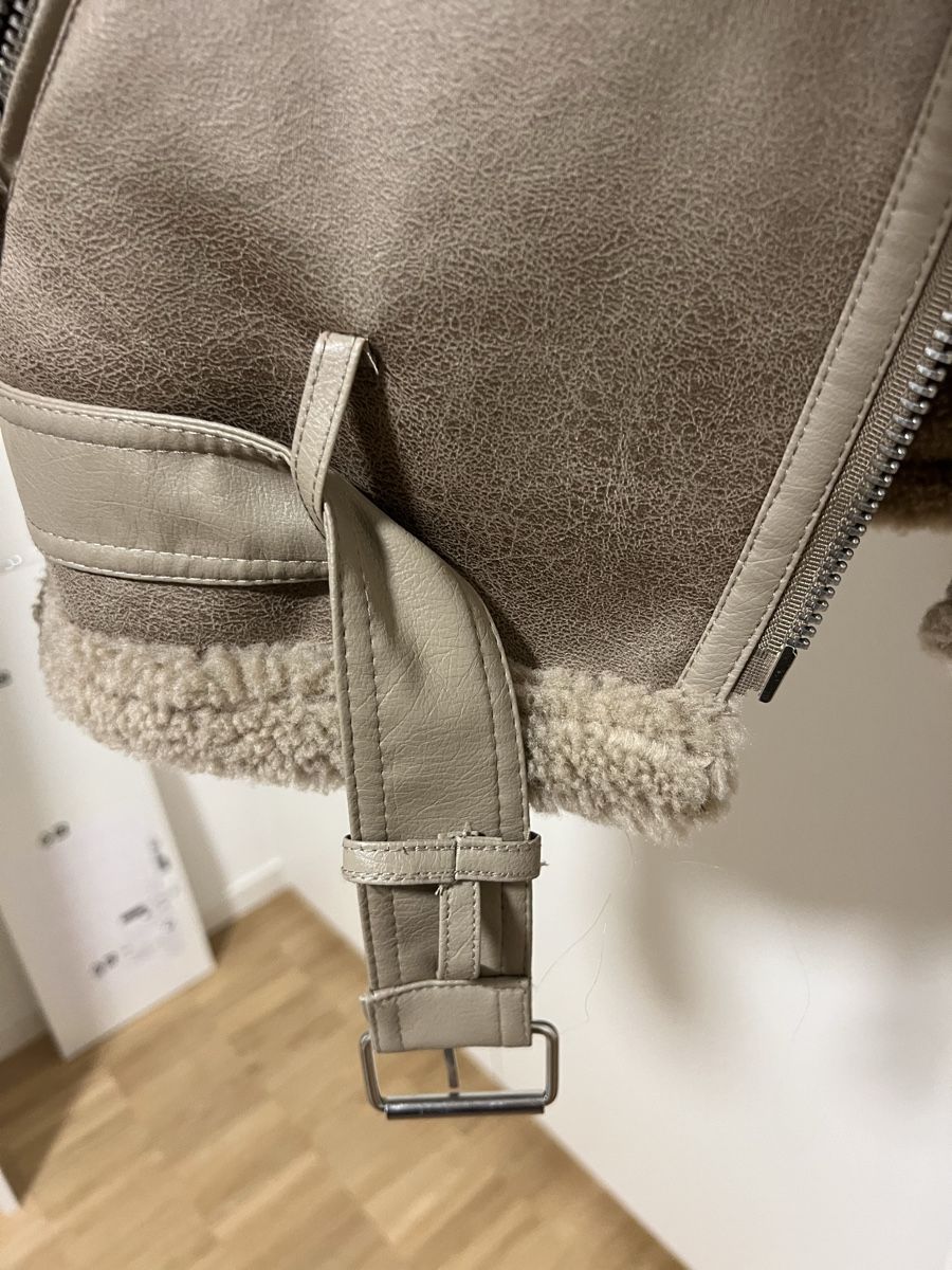 Zara Jacken: Jacket winter Zara – Gebraucht aus Thalwil von and_nb7r 4