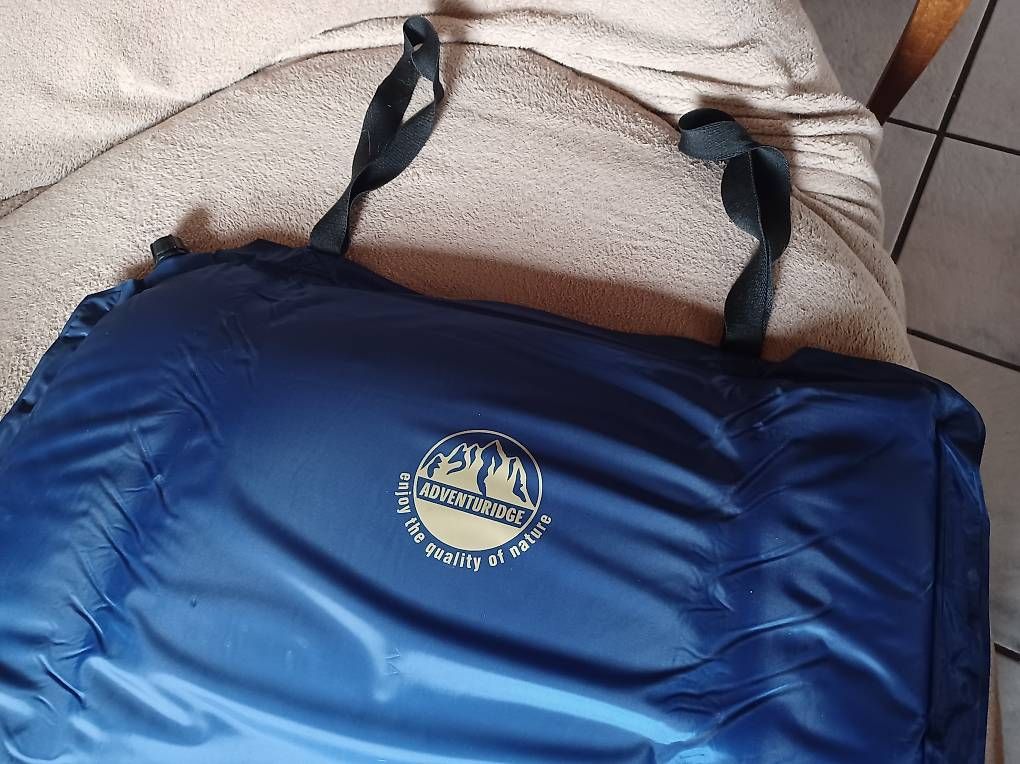 Tapis de sol: Selbstaufblasbare Isomatte  – D'occasion à Niederbipp par flodur55 1