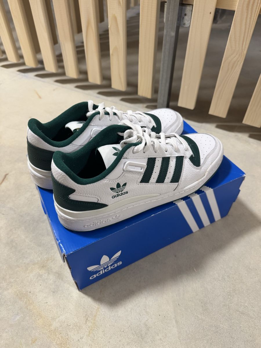 Adidas Herrenschuhe: Adidas Forum Low – Gebraucht aus Corgémont von bra_6txx 7