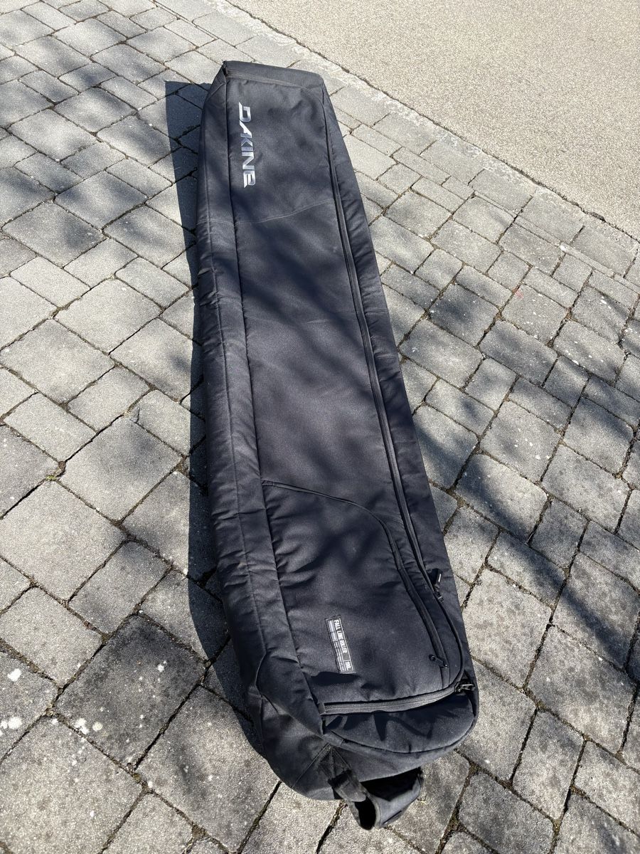 Dakine Valigie: Dakine Ski Suitcase – Usato da Uhwiesen venduto da clairebland23 8