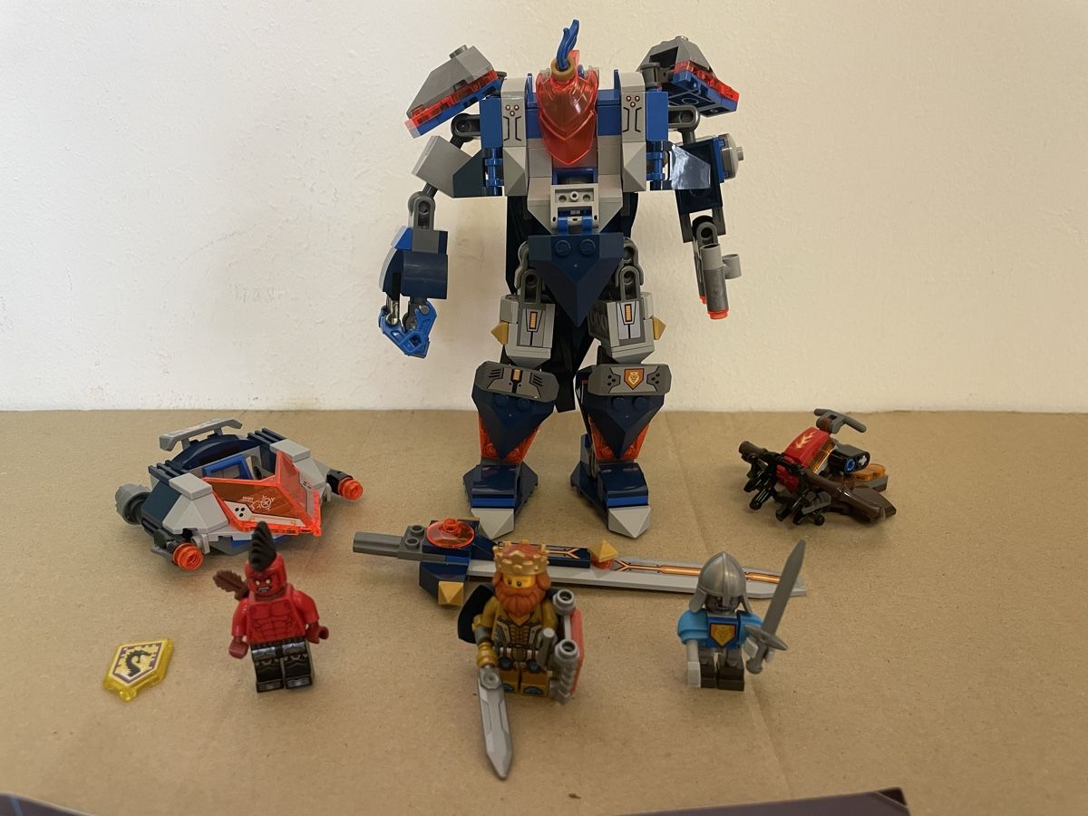 Lego Kit di costruzioni: Lego Nexo Knights 70327 – Usato da Möriken AG venduto da Peka01 1