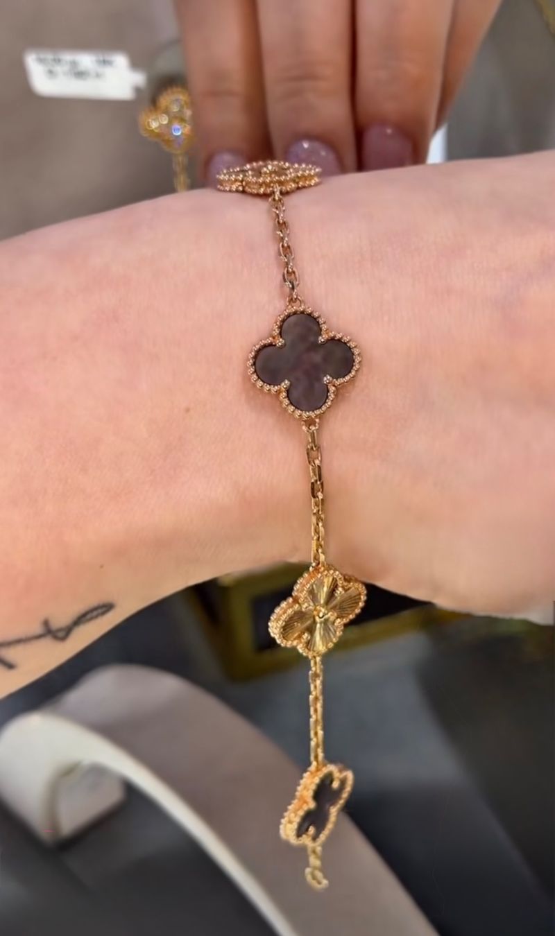 Bracelets: Bracelet Alhambra – Neuf avec emballage d'origine à St-Maurice par Sandrinette123 2